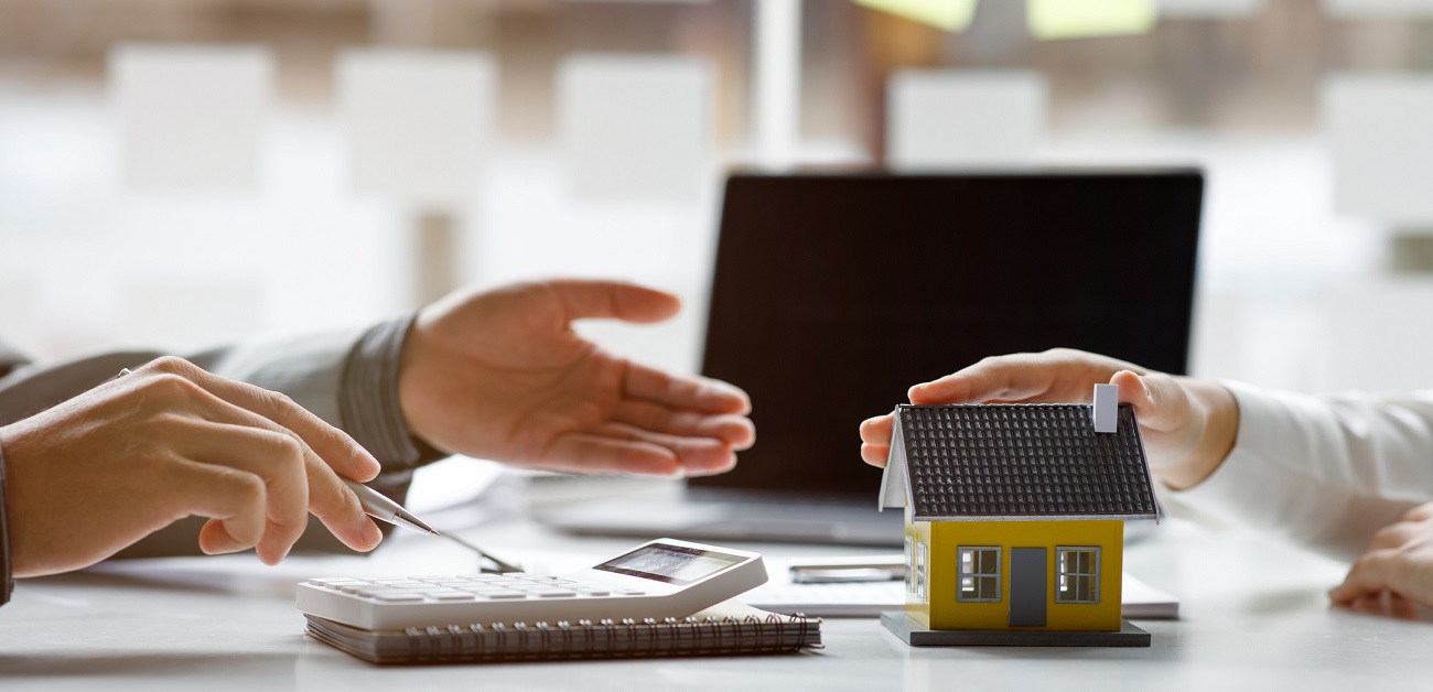 How Home Sellers Can Strategically Respond