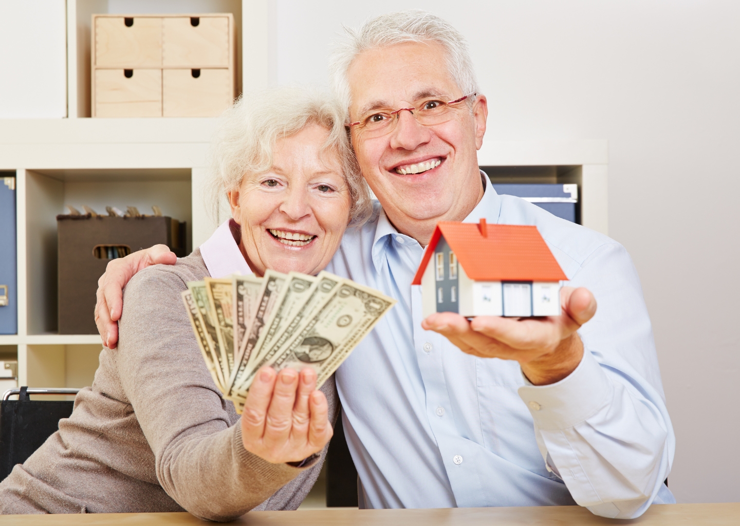 Seniors sold home for cash